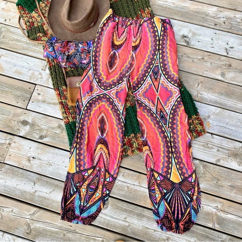 Lounge Gypsy Bohemian Pants w cabin cottage vibe
